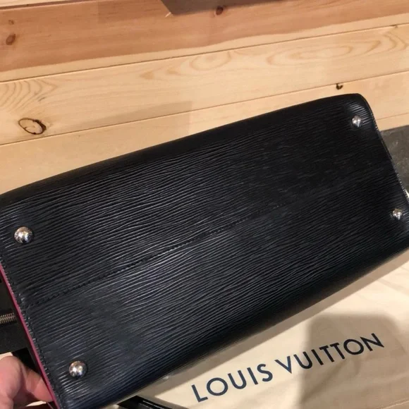 LOUIS VUITTON EPI Vaneau GM Black Hot Pink EUC - Picture 14 of 16